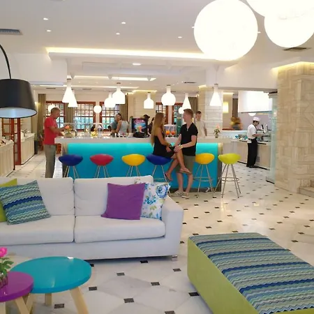 Otel Cooeee Kyknos